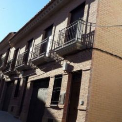 Tres viviendas unifamiliares en Almodovar del Campo